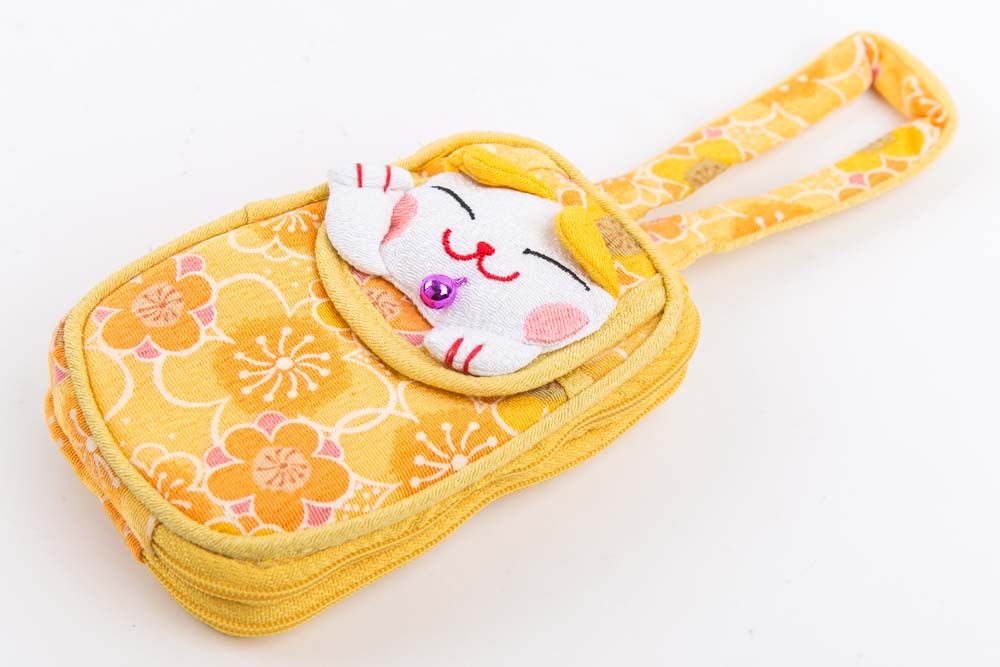 Lucky Cat Maneki Neko Wallet Kimono Yellow